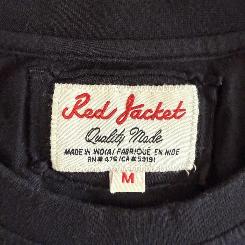 Red Jacket Shirt Mens Medium Black Long Sleeve Crewneck Basic Tee Casual Cotton - Picture 3 of 8